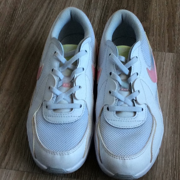 Nike Air Max - Picture 2 of 4